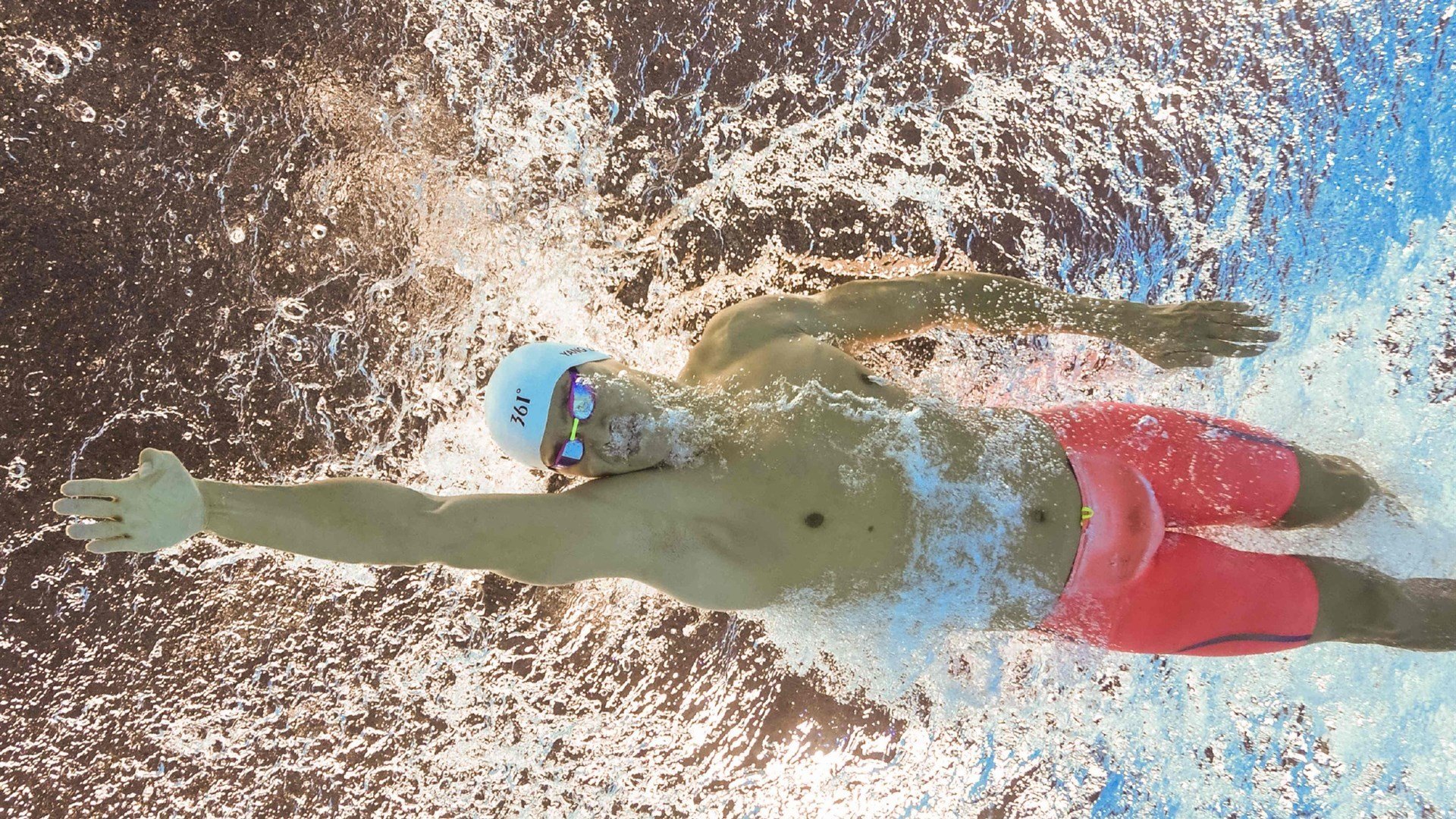 开云体育下载-地球保卫战，无名山东队横扫宇宙掘金，塔图姆扛起星球最后的尊严