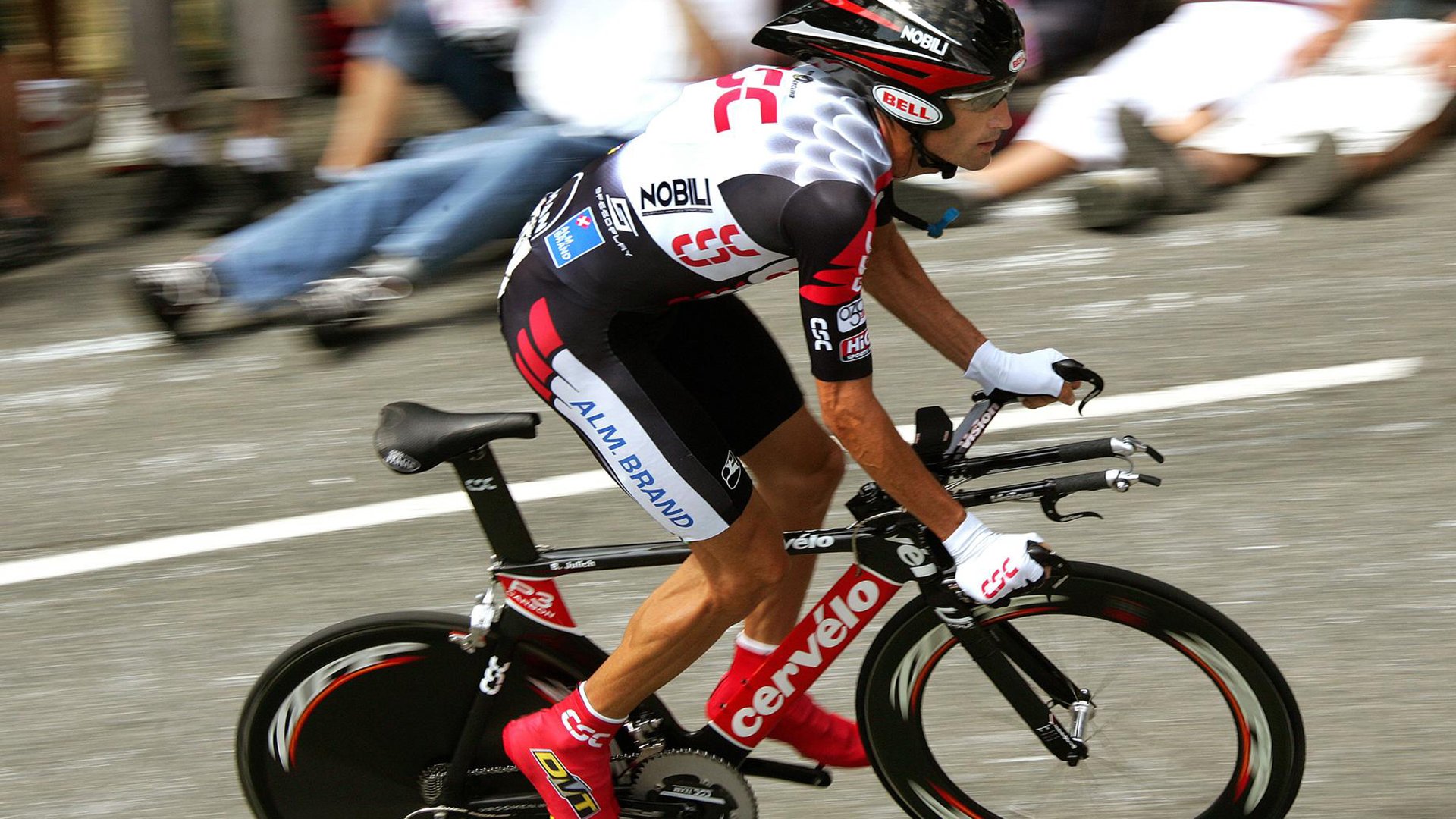 开云体育app-从罗兰·加洛斯到伦敦之巅，红土悍将蒂姆的硬地征服之路